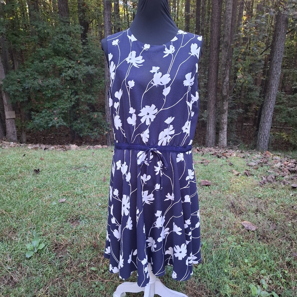 Brooks Brothers Floral Dress Sleeveless womens size 14 Navy White